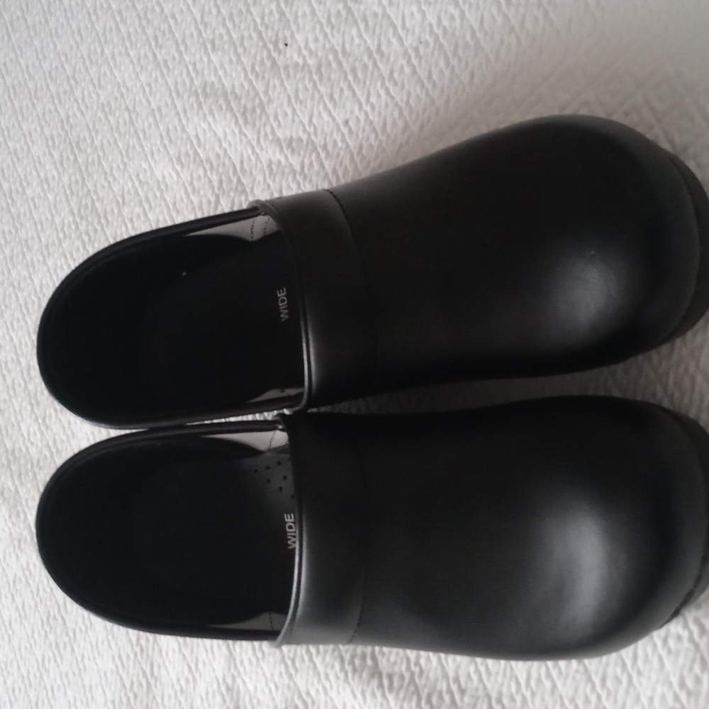 Dansko shoe